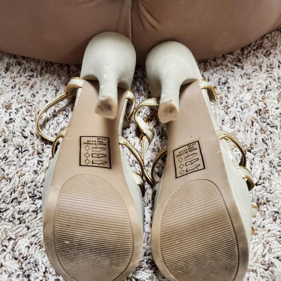 Shoe Dazzle Gold Accented Ankle Strap Heels - Picture 15 of 16